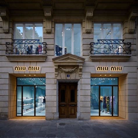 miumiou stores